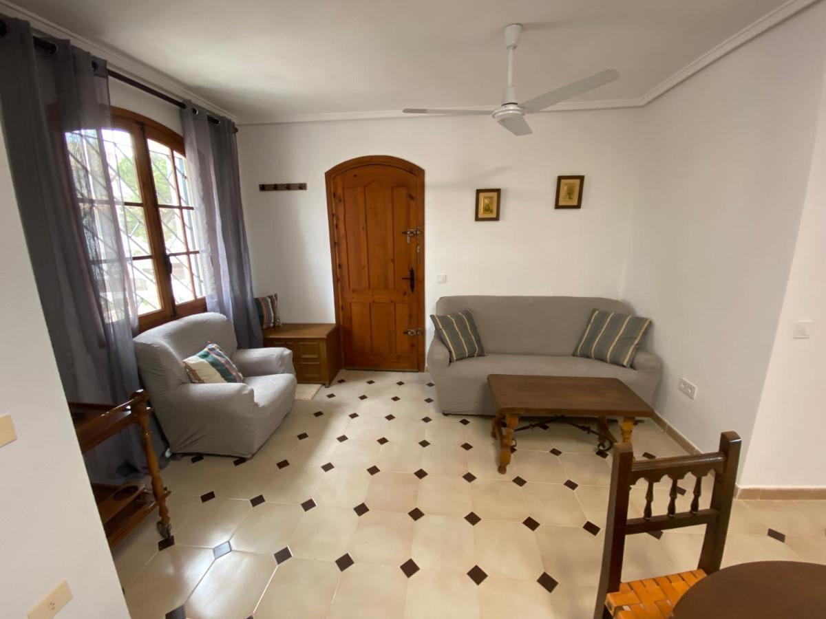 Orihuela Costa 2-Bedroom 1-Bath Renovated Vacation Rental On La Zenia Beach Bagian luar foto