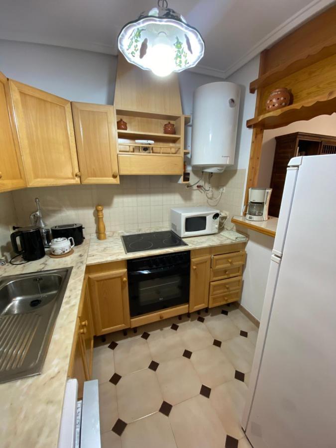 Orihuela Costa 2-Bedroom 1-Bath Renovated Vacation Rental On La Zenia Beach Bagian luar foto