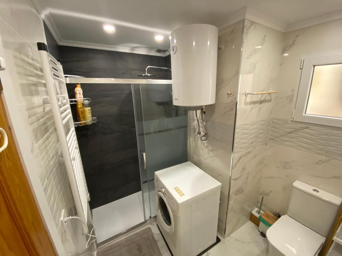 Orihuela Costa 2-Bedroom 1-Bath Renovated Vacation Rental On La Zenia Beach Bagian luar foto