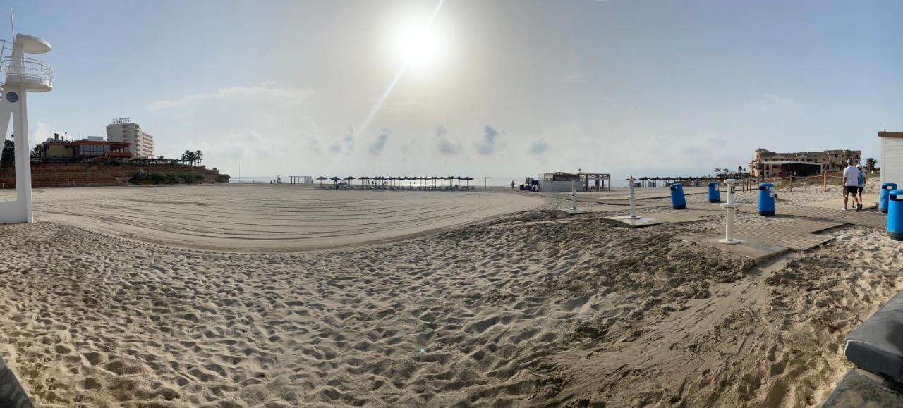 Orihuela Costa 2-Bedroom 1-Bath Renovated Vacation Rental On La Zenia Beach Bagian luar foto